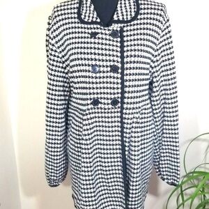 Houndstooth sweater coat
